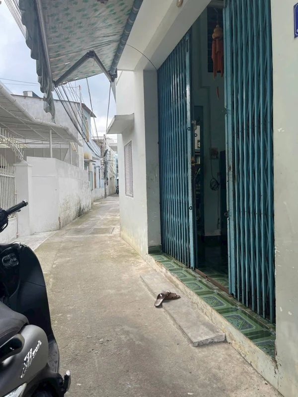 Bán đất 77m² tặng nhà Lạc Long Quân Nha Trang 3 tỷ 200