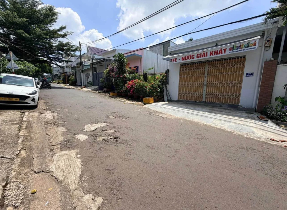 Bán nhà mặt tiền Trần Phú, Tân Phú, 100m2, 4,9 tỷ - Ảnh thu nhỏ 3
