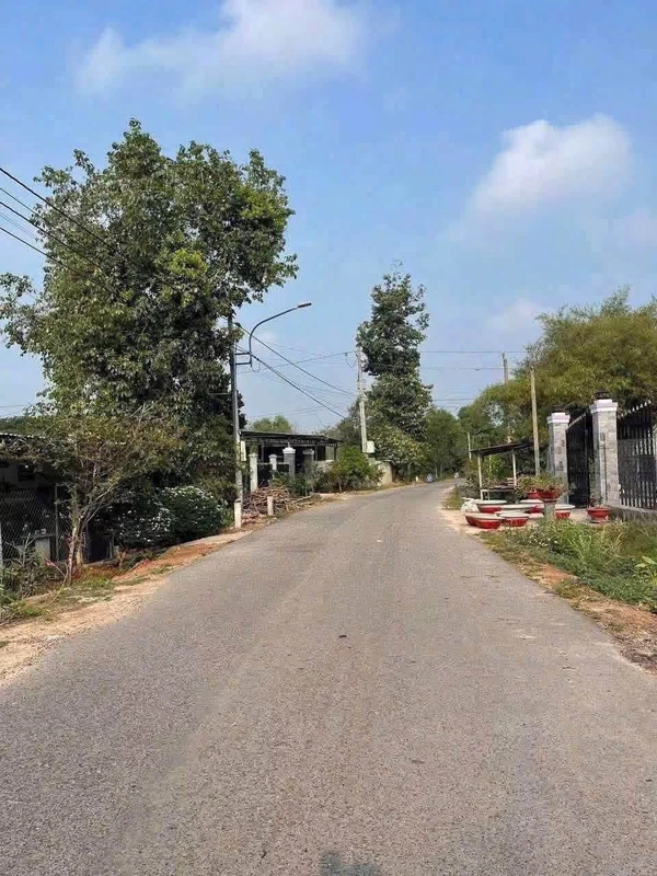 Bán đất thổ cư Phường Long Nguyên 370m² hơn 1 tỷ