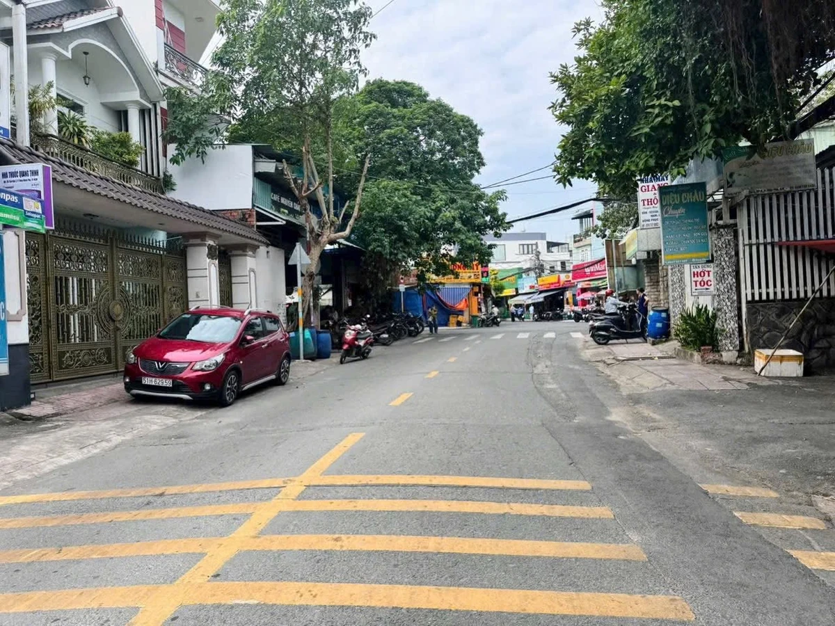 Bán nhà mặt tiền Tân Hoà 2, Quận 9, 93m2, 8.1 tỷ - Ảnh thu nhỏ 2