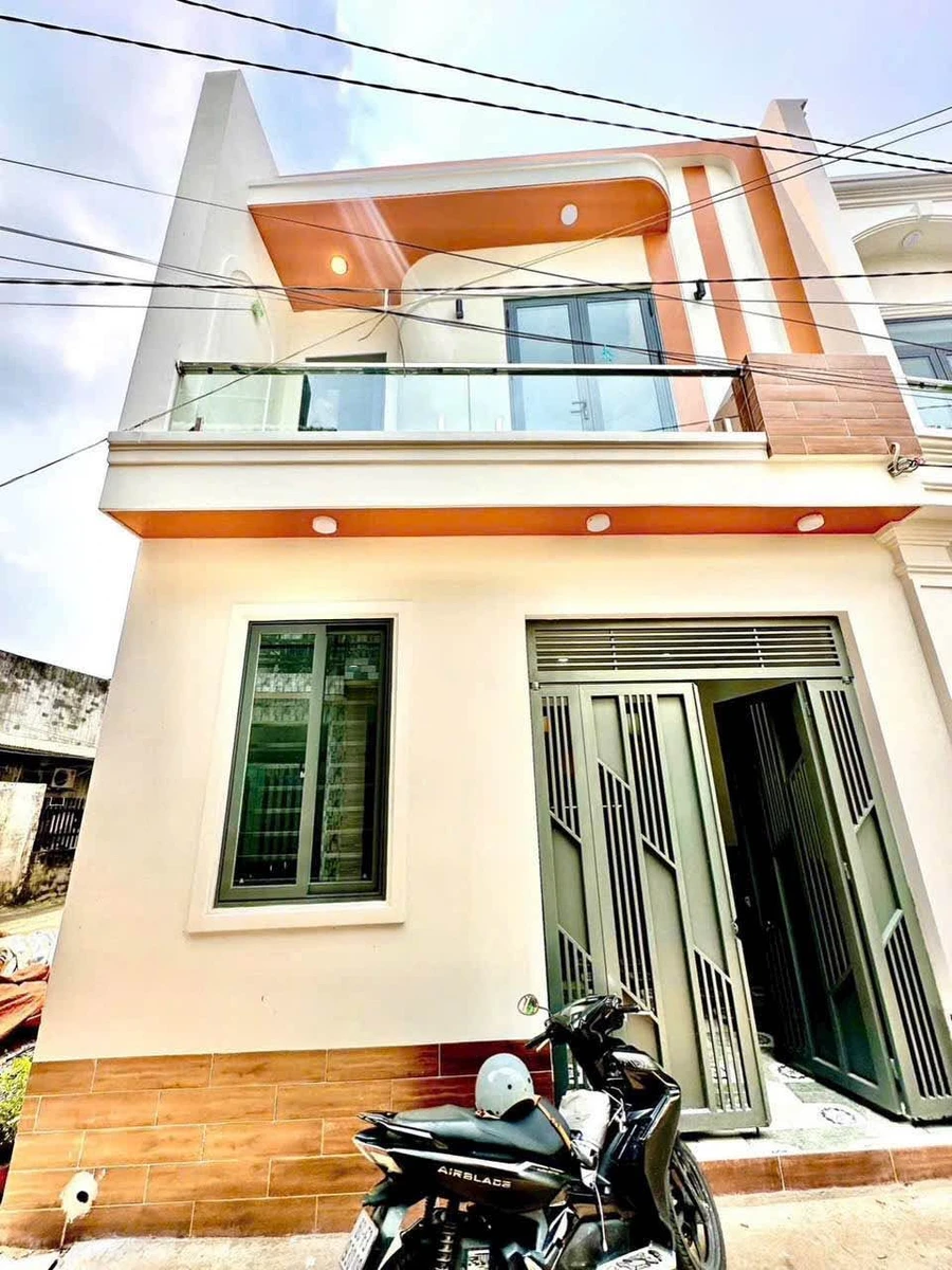 Bán nhà 3 PN, 120m2, 3 tỷ 550 triệu, Tam Hiệp, Bình Dương - Ảnh 1