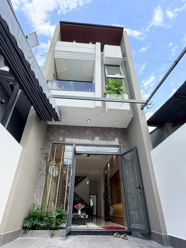 Bán nhà sổ riêng 100m² 3 phòng ngủ Long Bình mới, Bình Dương