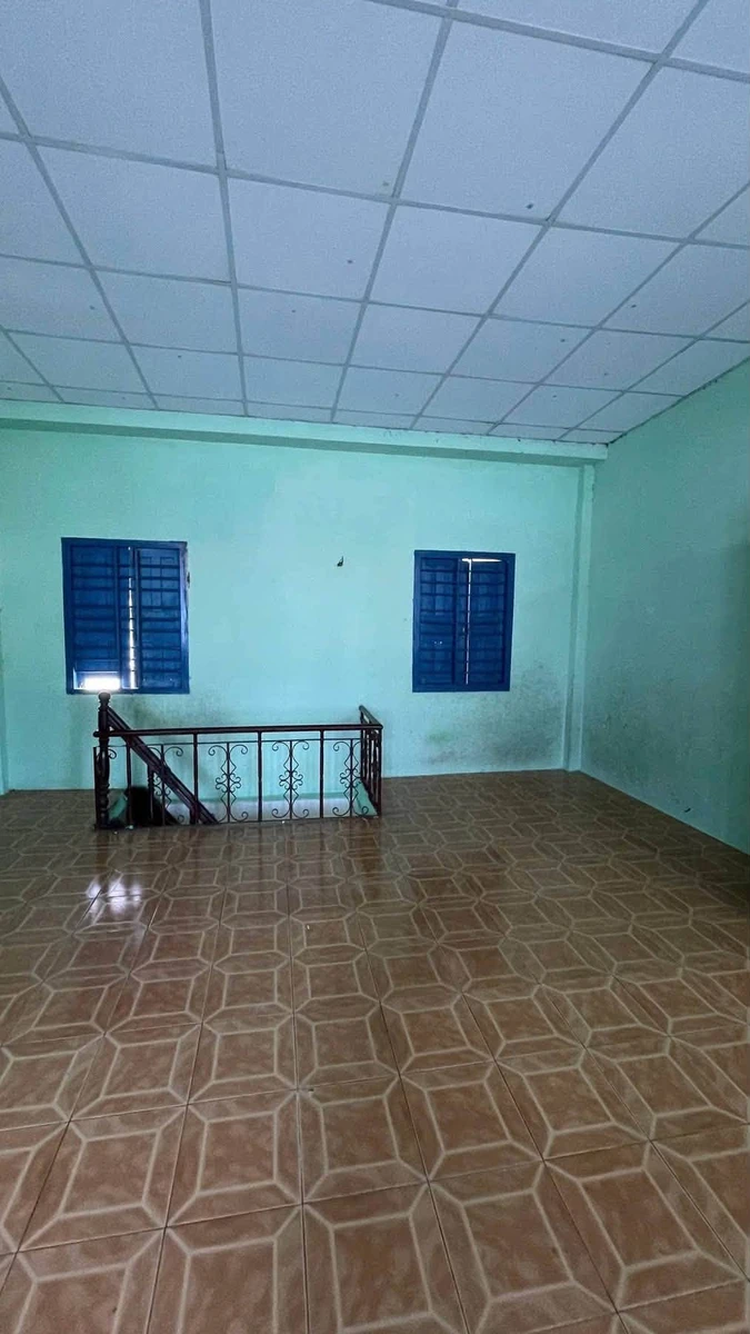 Bán nhà lầu 115m² mặt tiền 10m Phan Thiết - Ảnh thu nhỏ 3