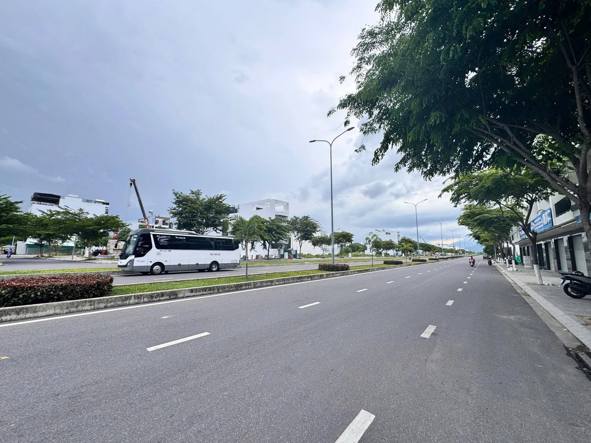 Bán nhà phố 5 phòng ngủ Nha Trang, 100m², 13,8 tỷ - Ảnh thu nhỏ 2
