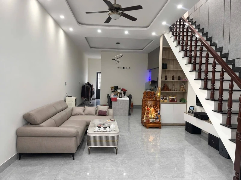 Nhà bán 2 tầng 100m2, 5 tỷ, Phạm Hùng, Đà Nẵng