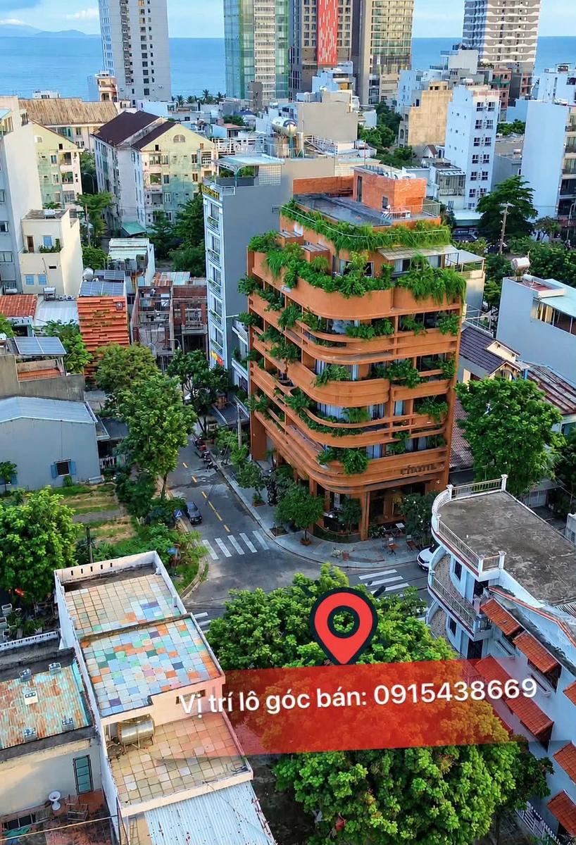 Bán lô góc Phạm Văn 95m2, mặt tiền 20m gần biển - Ảnh 1