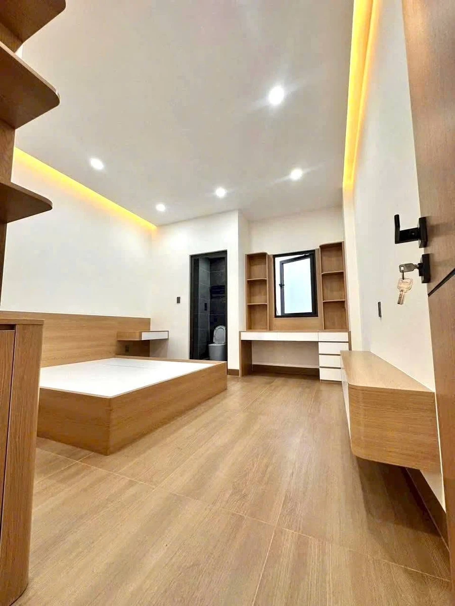 Bán nhà mặt tiền Cây Da Xề, Dĩ An, 100m², 3 phòng ngủ, 6,9 tỷ - Ảnh thu nhỏ 5