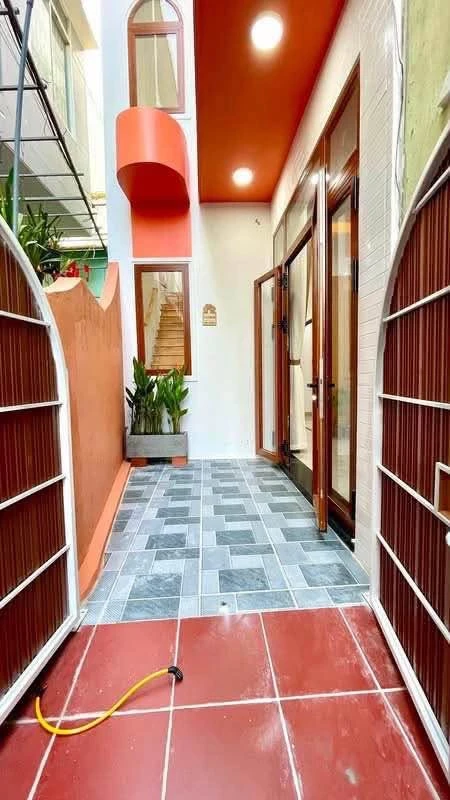 Bán nhà 3PN hẻm Cần Vương 52m2 Quy Nhơn 3 tỷ 490 triệu - Ảnh thu nhỏ 2