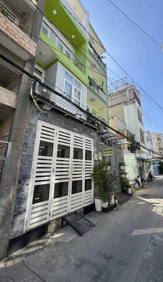 Bán nhà hẻm xe hơi đường Bạch Đằng, Bình Thạnh, 50m2, 1 trệt 2 lầu sân thượng, 4PN 4WC, hơn 9 tỷ - Ảnh thu nhỏ 2