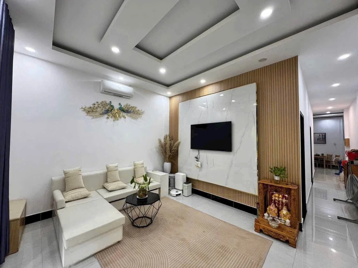 Bán nhà hẻm ô tô 90m² 2 phòng ngủ Rạch Giá 1,55 tỷ - Ảnh thu nhỏ 2