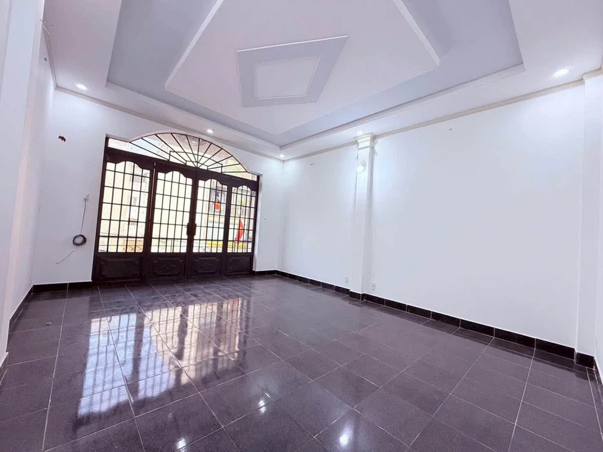 Bán nhà 3 tầng 102m2, 6PN Tân Bình gần Trường Chinh - Ảnh thu nhỏ 4