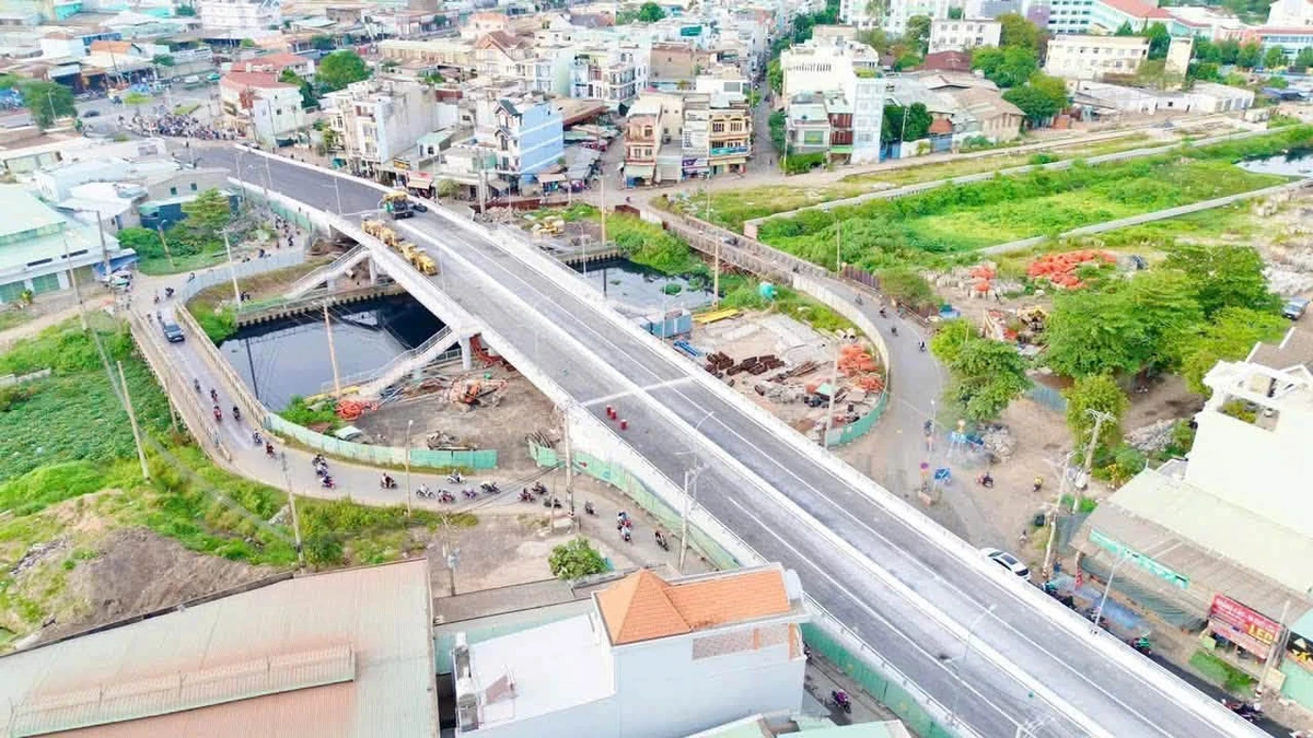 Bán kho mặt tiền Kênh Tham Lương 500m2 Bình Tân giá 25 tỷ - Ảnh thu nhỏ 2