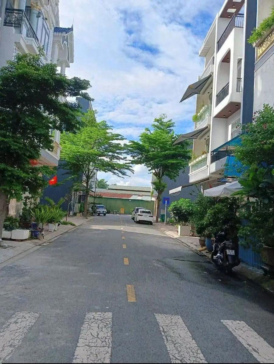 Bán nhà phố hoàn công 4 phòng ngủ 61,1m² Thuận An Bình Dương 4 tỷ 990 - Ảnh thu nhỏ 2