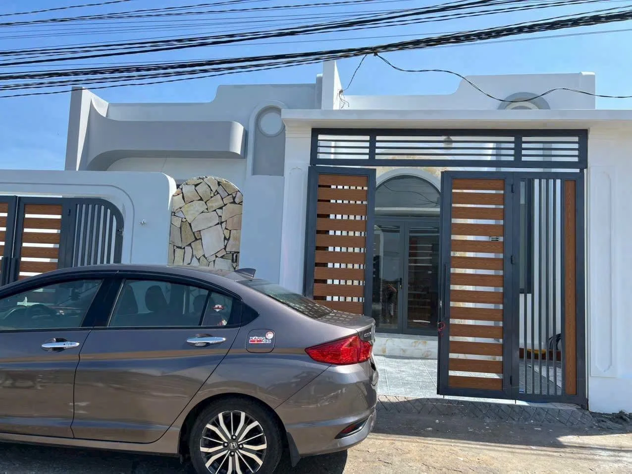 Bán nhà C4 mới full nội thất 102m2, 3 phòng ngủ tại Phong Nẫm, Phan Thiết - Ảnh 1