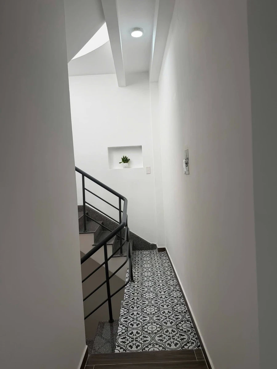 Bán nhà Q11 24,4m² mặt tiền Lê Thị Bạch Cát 4,35 tỷ - Ảnh thu nhỏ 3