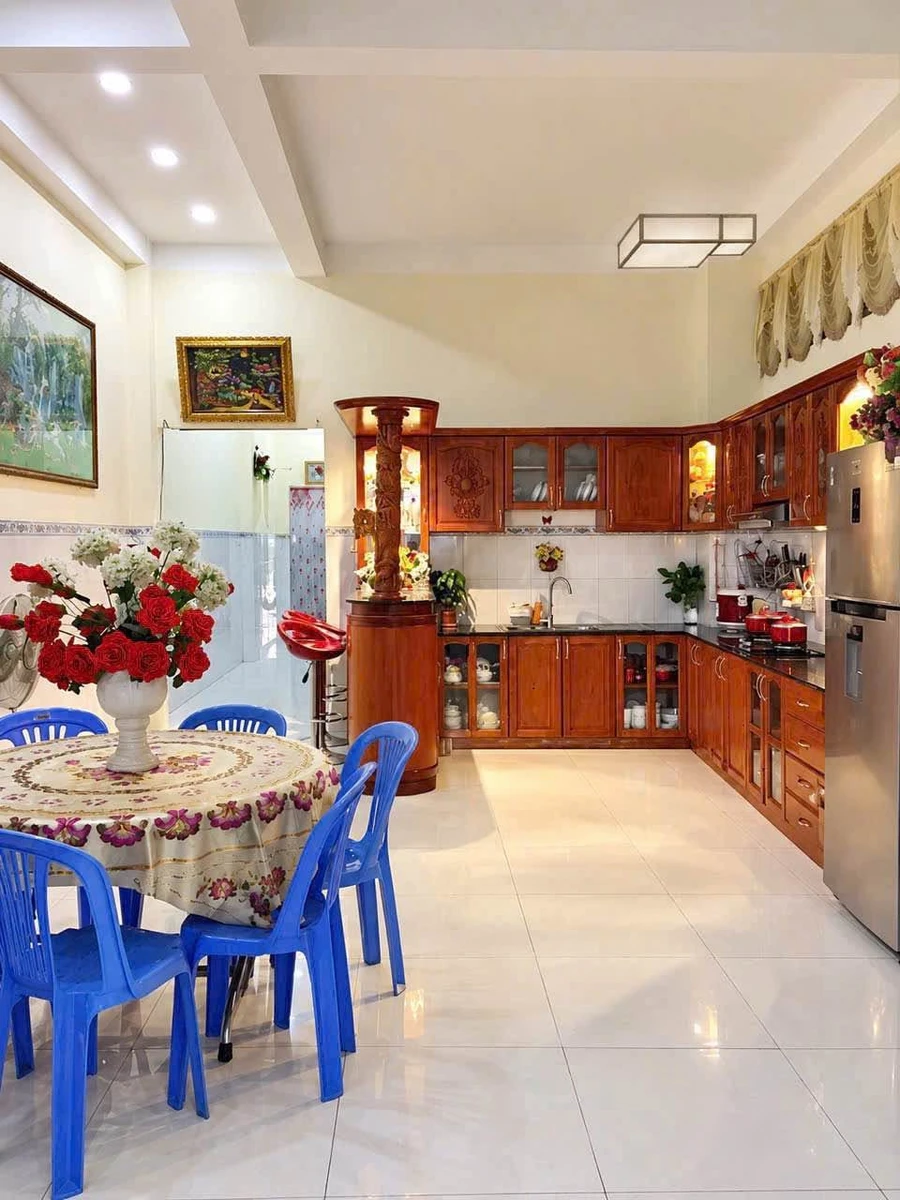 Bán nhà mặt tiền Tỉnh lộ 833, Tân An, Long An, 240m2, 5 PN, 4 tỷ - Ảnh thu nhỏ 5
