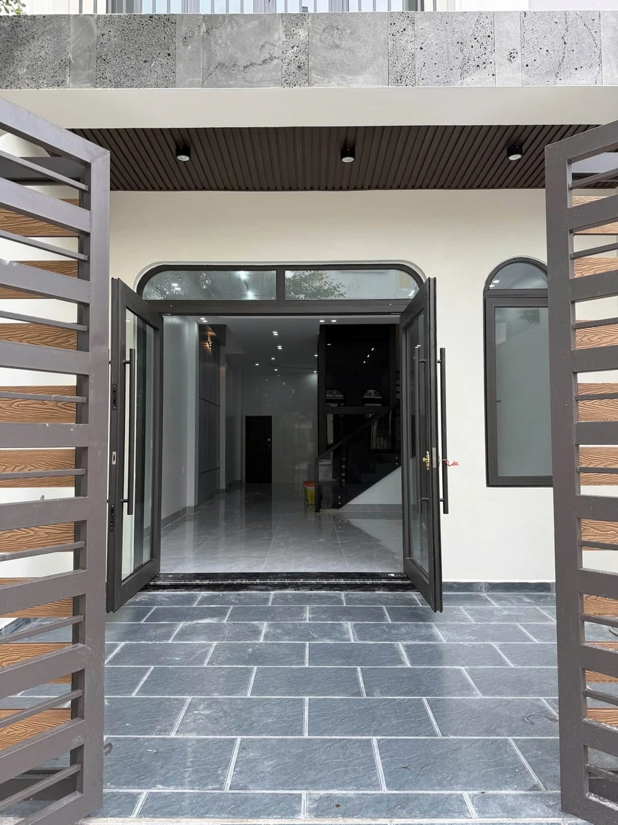 Bán nhà 4 tầng 75m² mặt tiền 5m Cao Thắng - Ảnh thu nhỏ 3