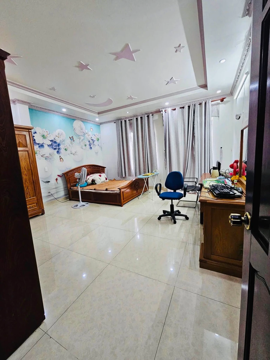 Bán nhà mặt tiền kinh doanh 4 tầng 100m2 Bình Tân - Ảnh thu nhỏ 3