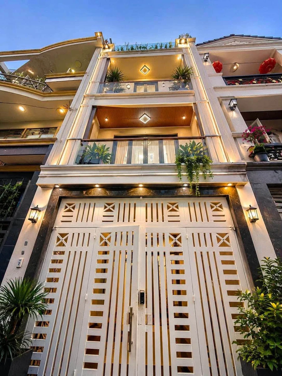 Bán nhà hẻm ô tô 4 tầng 72m2 5PN đường Âu Cơ, Phường 14, Tân Bình - 12 tỷ - Ảnh 1