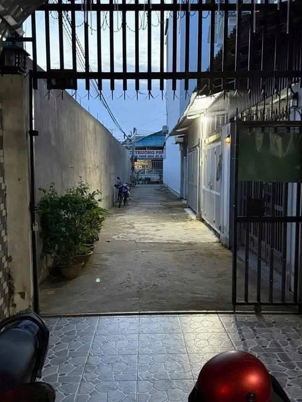Bán nhà Phường 6 Bến Tre 224m² 3 phòng ngủ 2 tỷ 350 triệu