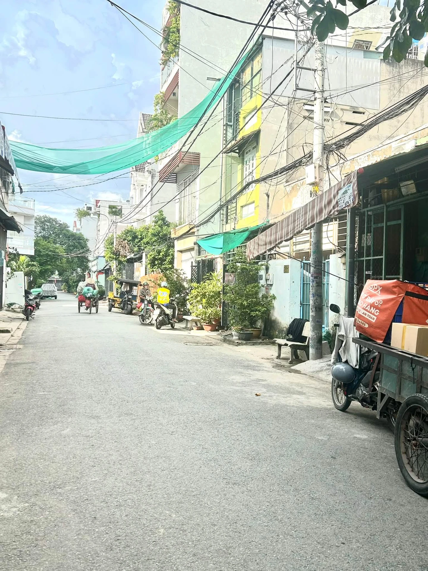 Bán nhà mặt tiền kinh doanh 64m2 (4x16m), đường nhựa 8m, giá 5,9 tỷ - Ảnh 1