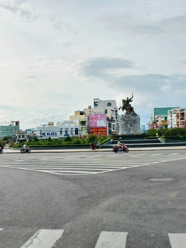 Bán nhà hẻm ô tô 41m2 2 tầng 3 tỷ Quy Nhơn