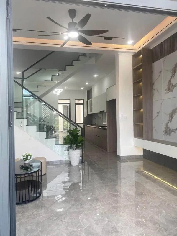 Bán nhà 3PN 2WC 122.5m² mặt tiền Ymoan Buôn Ma Thuột