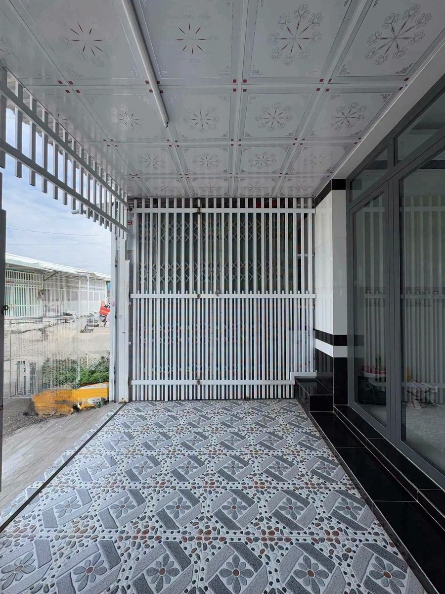 Bán nhà Nguyễn Thị Vị, Rạch Giá, 94.5m², 3PN, 1.7 tỷ - Ảnh thu nhỏ 2