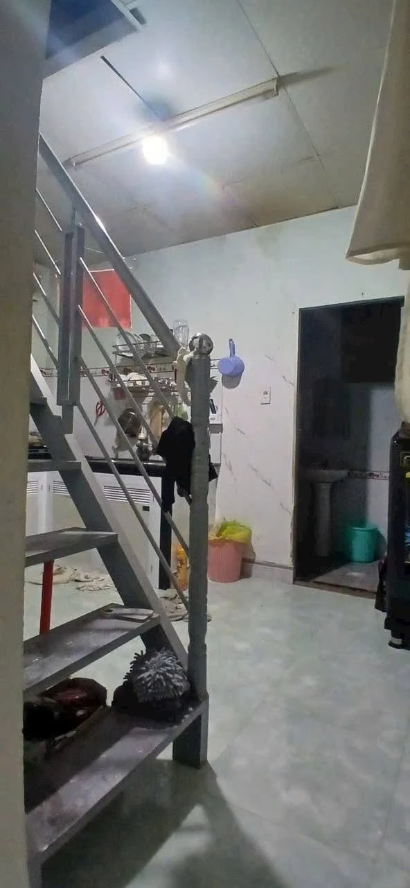 Bán nhà có gác 52m2 hẻm 907 Bình Giã, phường Rạch Dừa, giá 1 tỷ 450 triệu - Ảnh 1