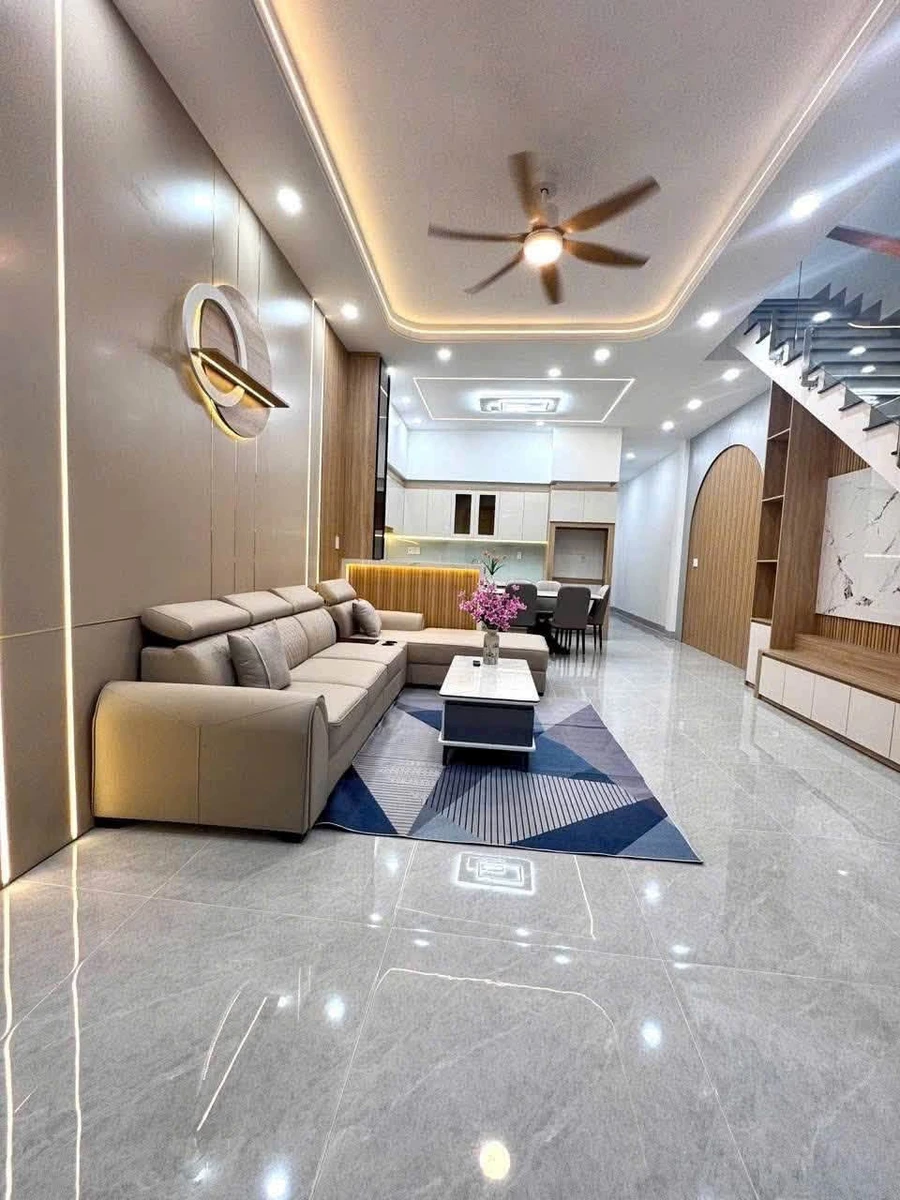 Bán nhà hẻm 385 Lê Hồng Phong, Phú Hòa, 71m², 3PN 2WC, giá 4,29 tỷ - Ảnh thu nhỏ 3