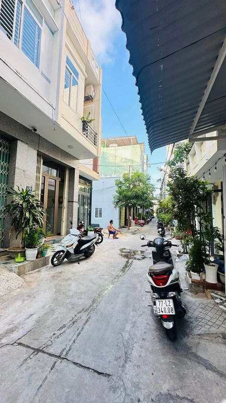 Bán nhà mê lỡ hẻm 44,6m² Ngô Mây, Quỳ Nhơn, 2 phòng, 2 WC, 2 tỷ 4