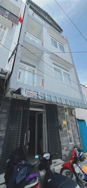 Bán nhà mặt tiền hẻm 10m, 1 trệt 1 lầu, 2PN 2WC, 28m² Hóc Môn 1490m