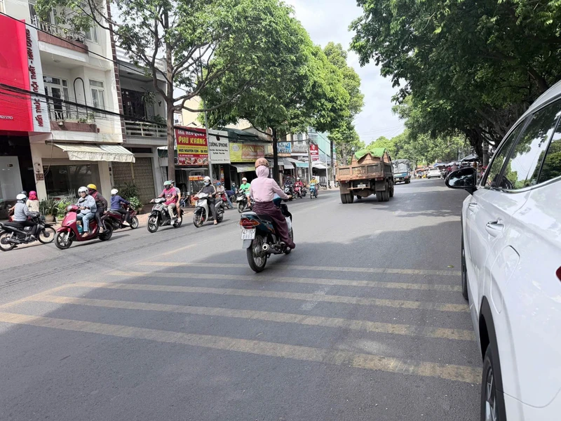 Bán 2 lô đất liền kề Phan Bội Châu, 4,43×15,7m, 69,5m², 2,35 tỷ