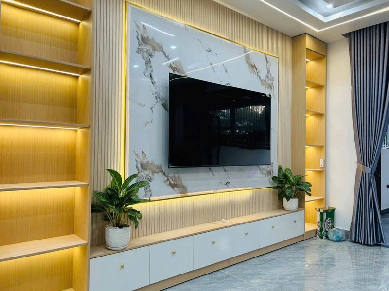 Bán nhà 3 tầng 105m² Phú Mỹ Thượng Huế 3.9 tỷ