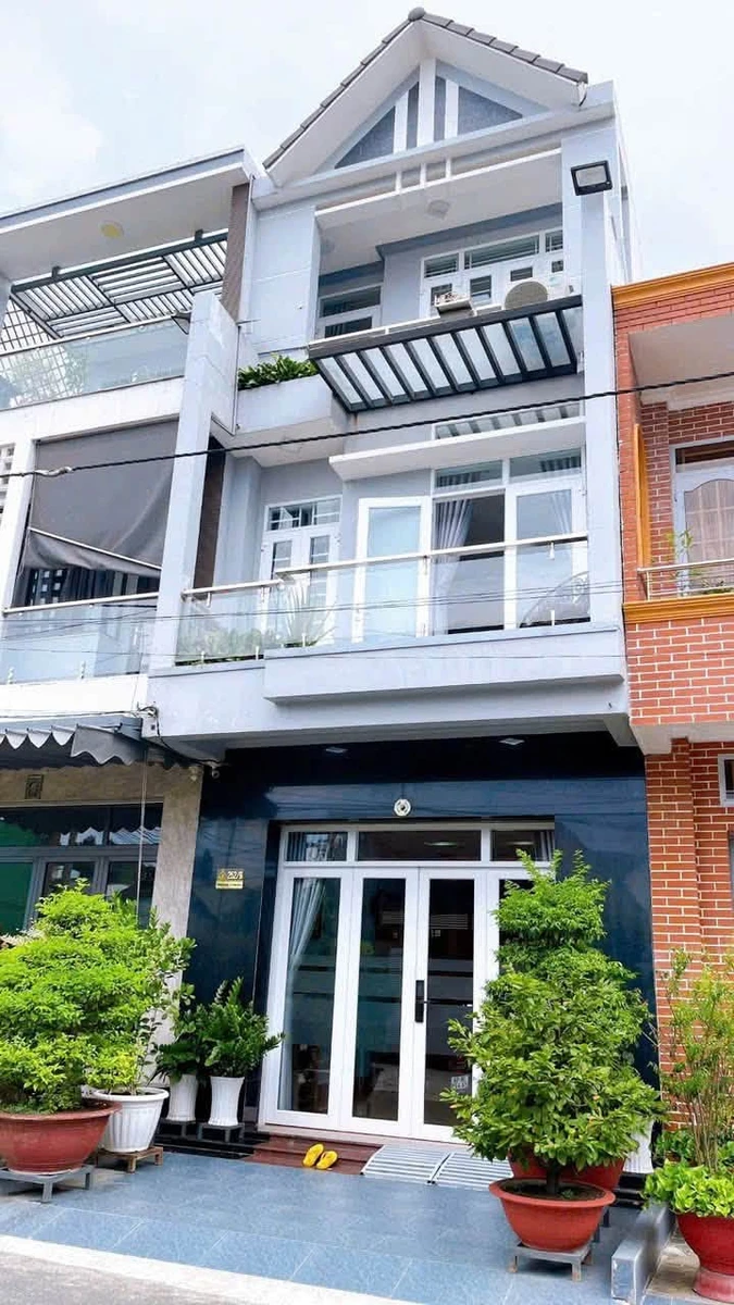 Bán nhà 1 trệt 2 lầu 77m2 Phan Trung Biên Hòa 6 tỷ 500 - Ảnh 1