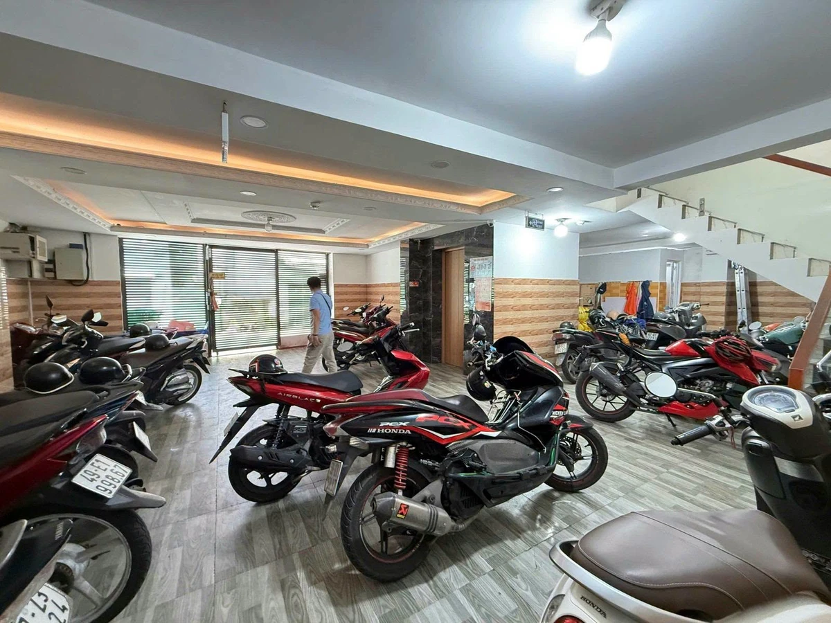 Bán tòa căn hộ dịch vụ 5 tầng 24 phòng 92m2 hẻm xe tải Dương Quảng Hàm, Gò Vấp - Ảnh 1