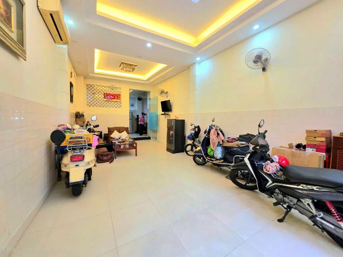 Bán nhà phố 4 tầng, 4 phòng ngủ, 65 m² CMT8 Q.10 gần Metro - Ảnh thu nhỏ 4