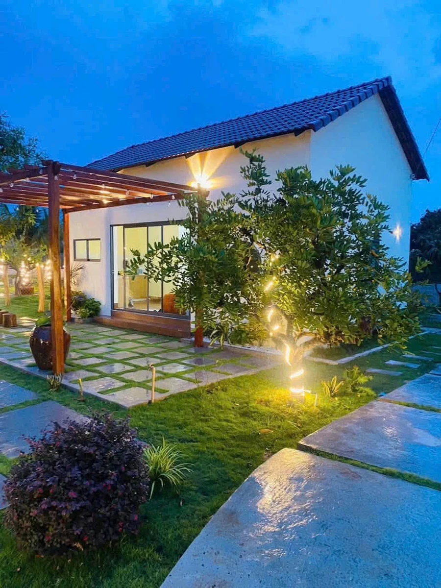 Bán nhà vườn 1.800m² cách Phan Thiết 7km, giá 2,2 tỷ - Ảnh 1
