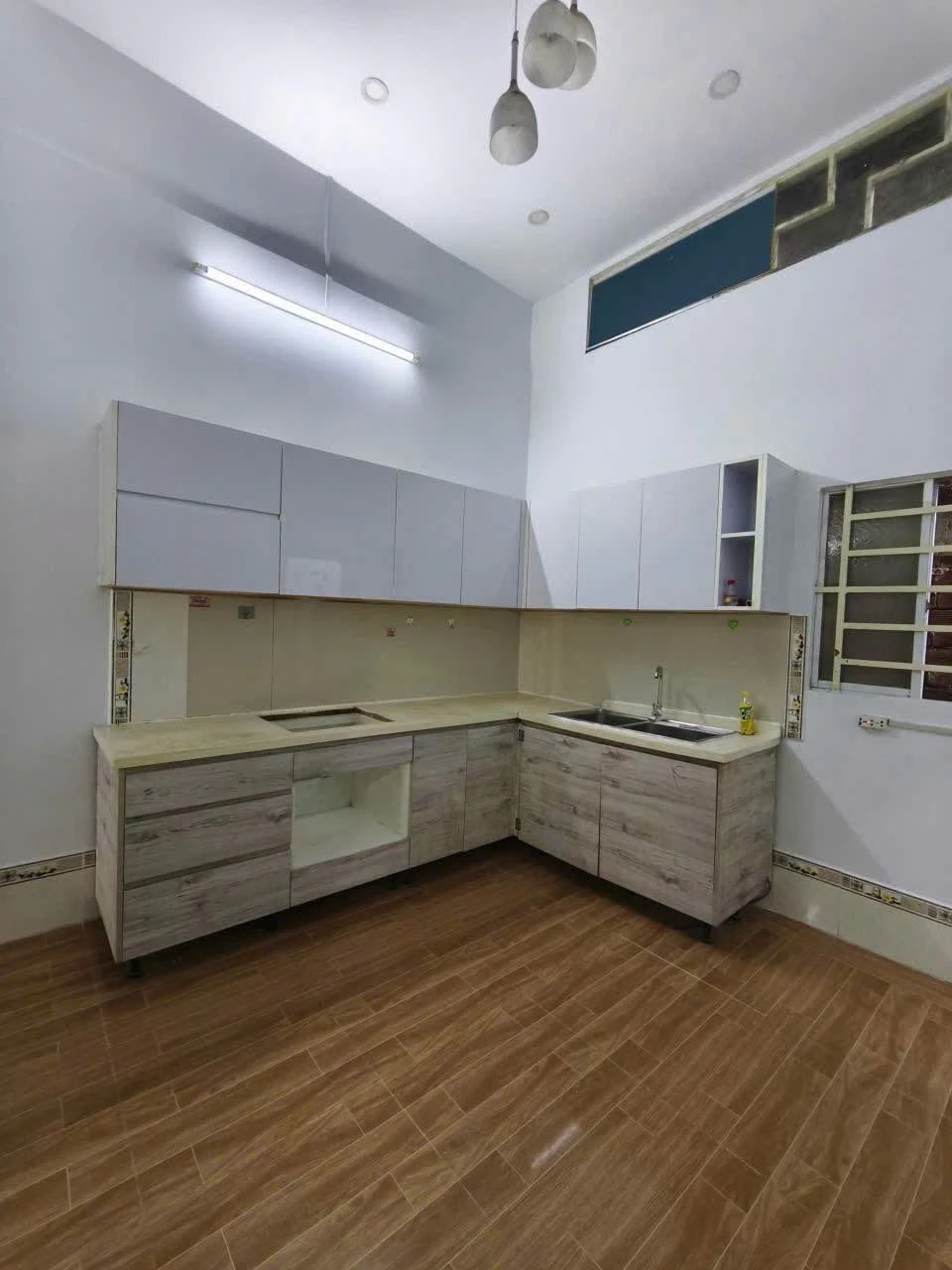 Bán nhà sổ hồng Mỹ Hạnh Bắc 95m² 2PN 1 tỷ 290 triệu - Ảnh 1
