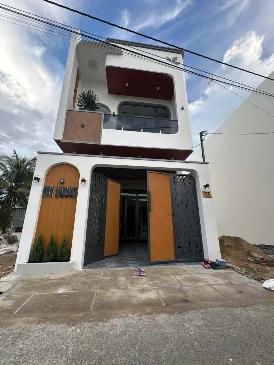 Bán nhà phố 3 phòng ngủ 163m² full nội thất khu Tam Đa T&T 3 tỷ 450 triệu - Ảnh 1