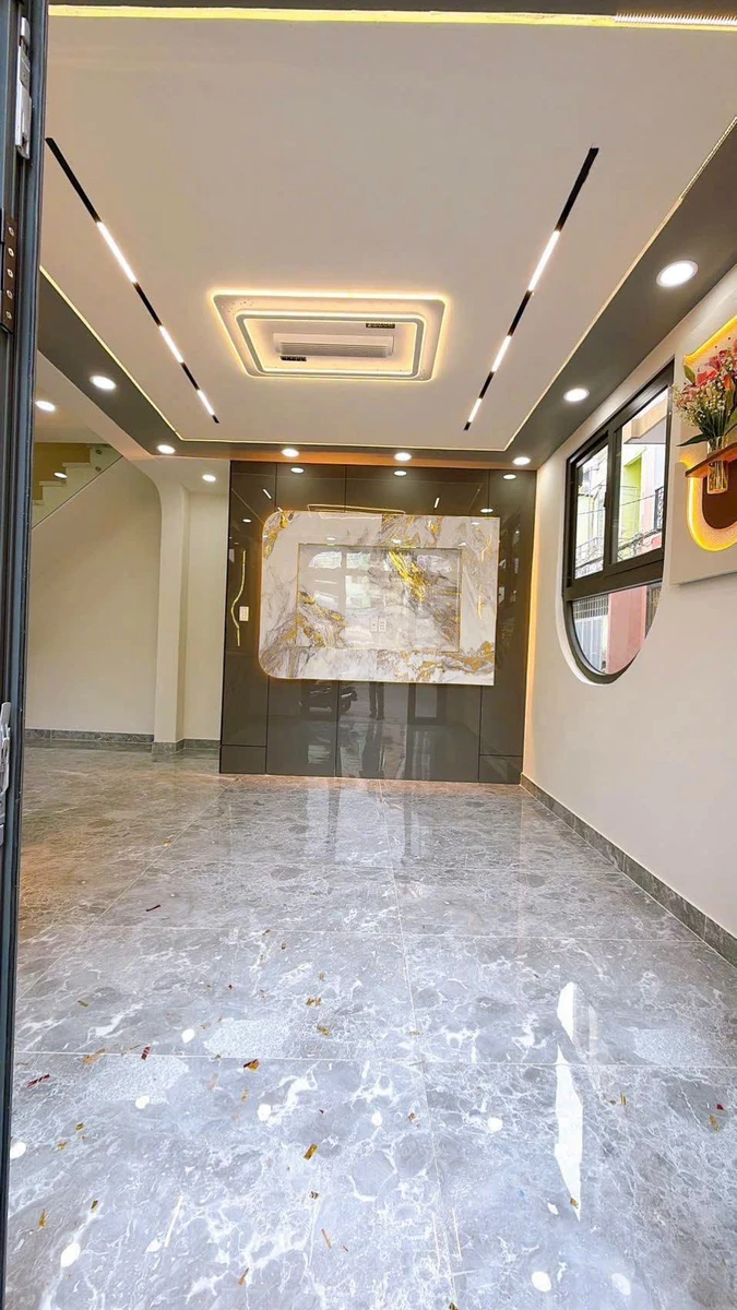 Bán nhà mới Q4 125.6m² 3 phòng 9.3 tỷ - Ảnh thu nhỏ 3