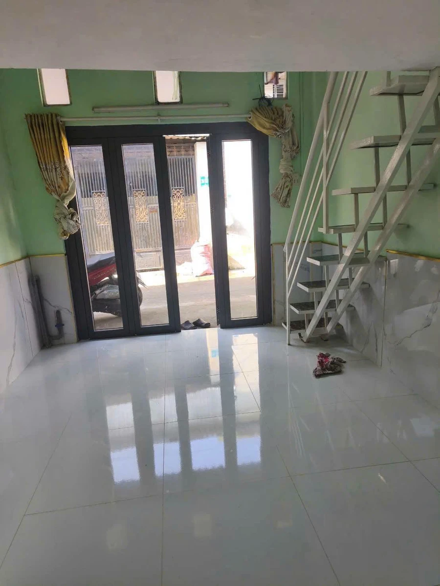 Bán nhà nhỏ hẻm xe hơi 3,5x6m gác lửng giá 750 triệu gần Chợ Gà, đường Huỳnh Thị Na - Ảnh thu nhỏ 5