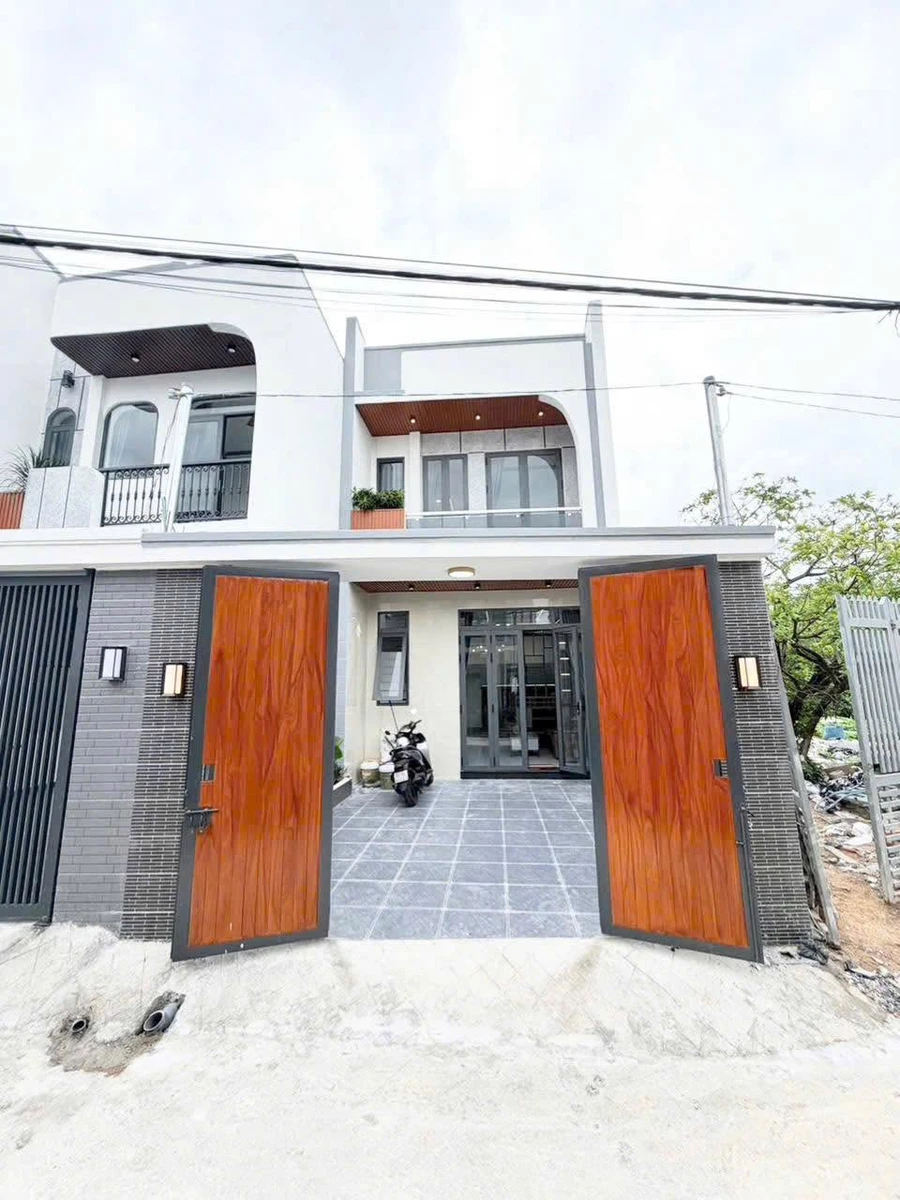 Bán nhà phố 3PN, 85m² gần chợ Phú Thọ, Biên Hòa, 3 tỷ 380 - Ảnh 1