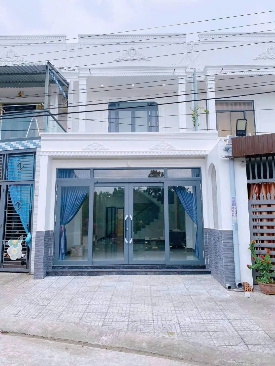 Bán nhà tân cổ điển 3PN mặt tiền Nguyễn Huy Tưởng, Rạch Giá, 85m² - Ảnh 1