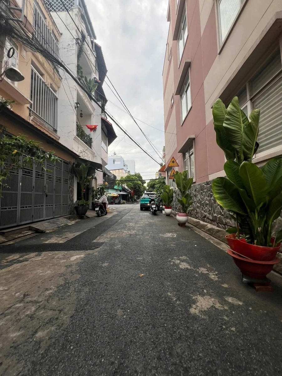 Bán nhà đường Văn Cao, Tân Phú, 4x11m, giá nhỉnh 5 tỷ - Ảnh 1