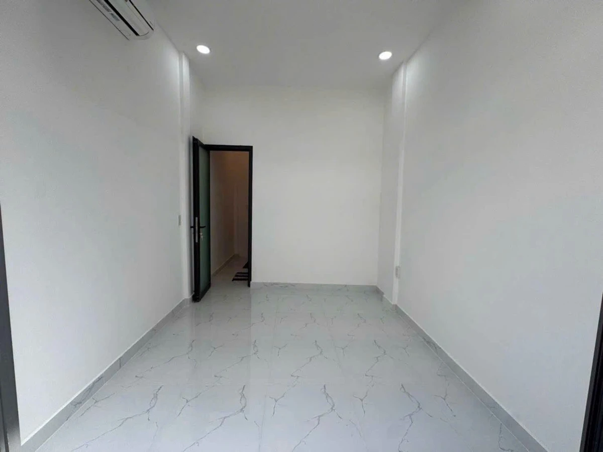 Bán nhà 2 tầng 33m² Phú Định Q8 giá 2.45 tỷ - Ảnh thu nhỏ 3