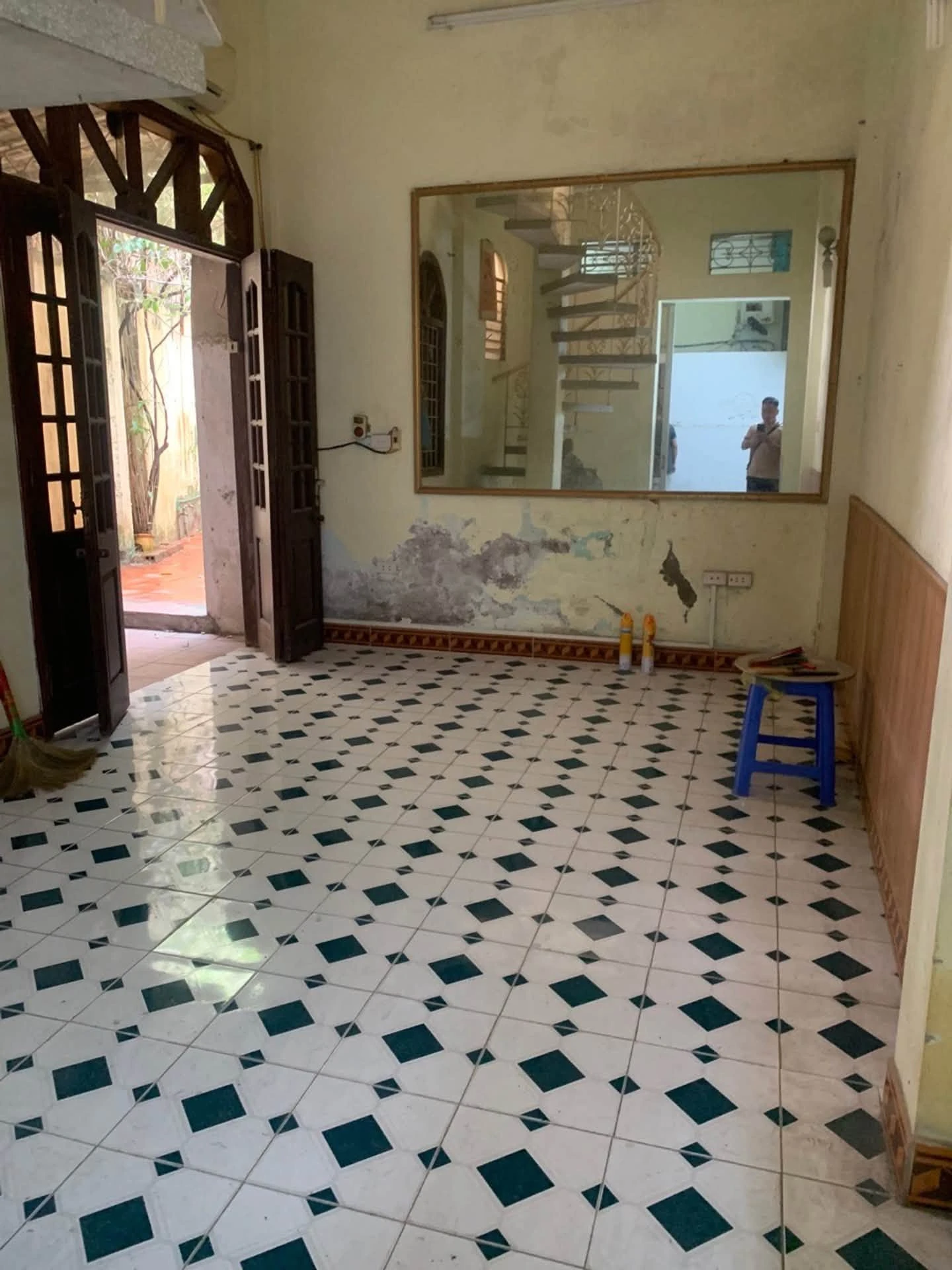 Bán nhà phố Hào Nam 60m2, 3 tầng, 9.8 tỷ - Ảnh 1
