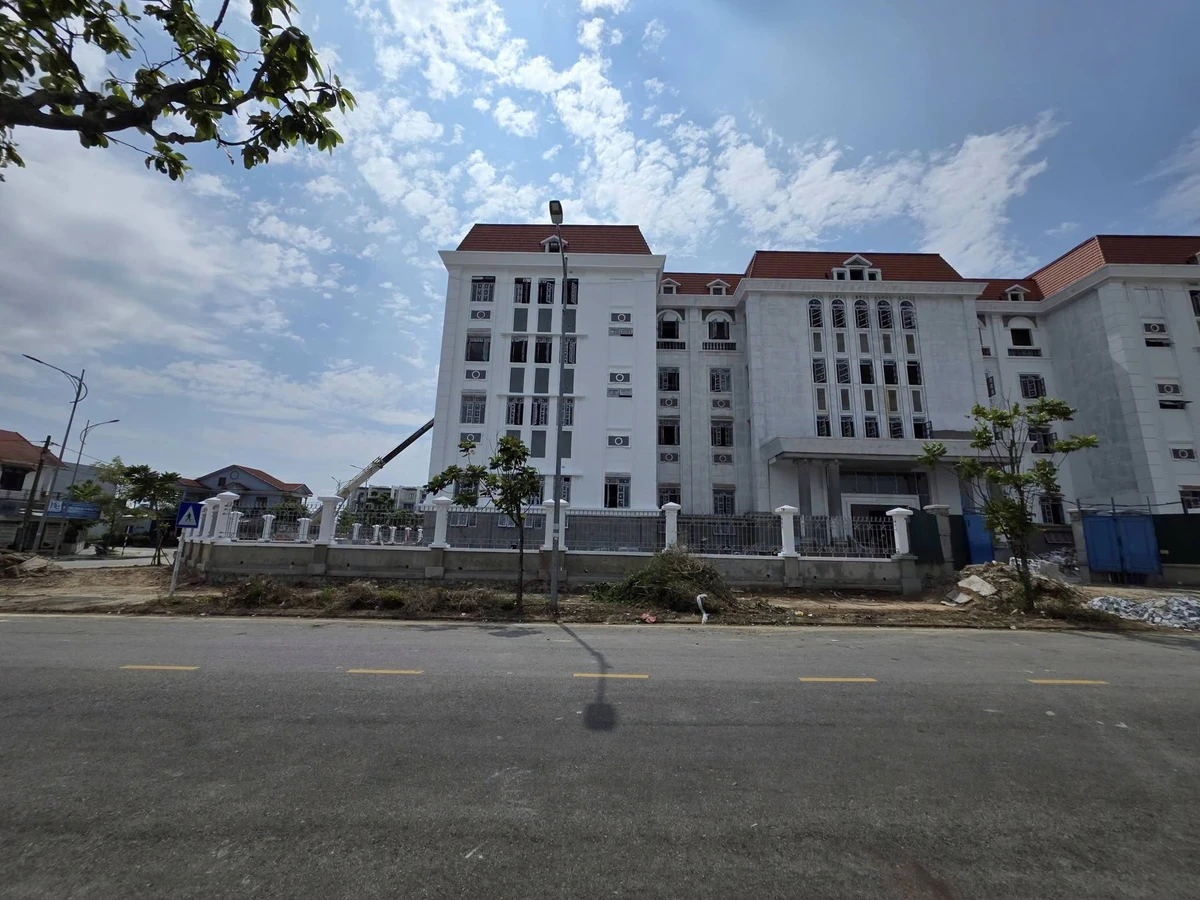 Bán lô đất 95m2 khu Hoàng Quốc Việt, Quận 7, giá 3.750 tỷ - Ảnh thu nhỏ 4