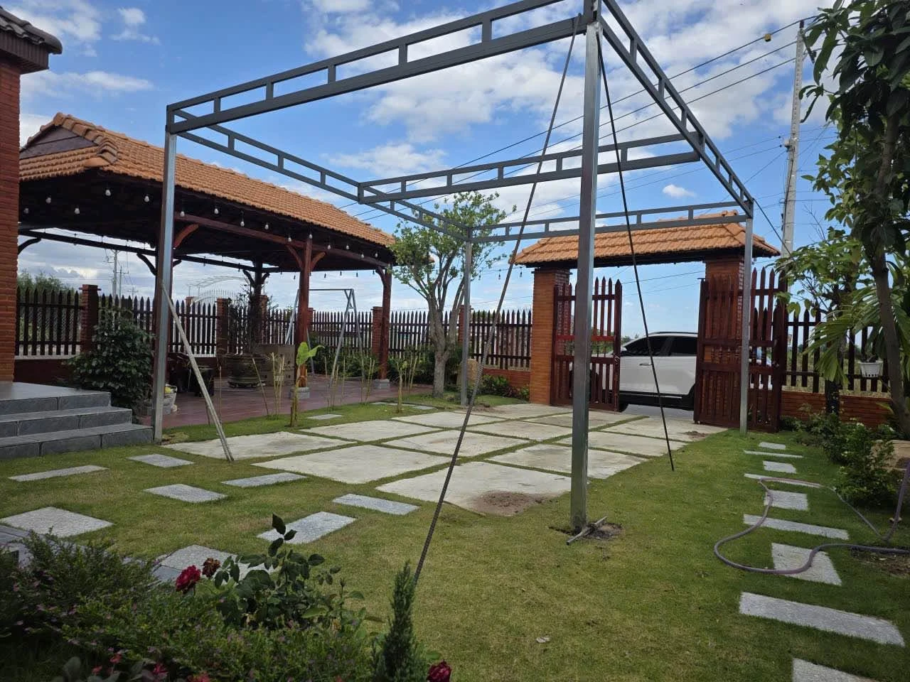 Bán nhà vườn 240m2 mặt tiền Hàm Chính, Bình Thuận - Ảnh 1