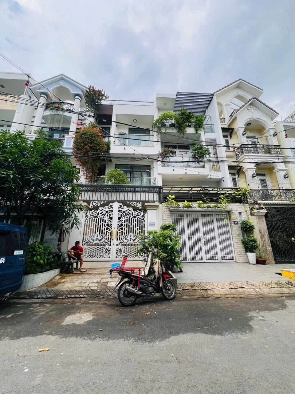 Bán nhà mặt tiền 3 tầng 95m² khu Tên Lửa, Bình Tân giá 11,9 tỷ - Ảnh 1